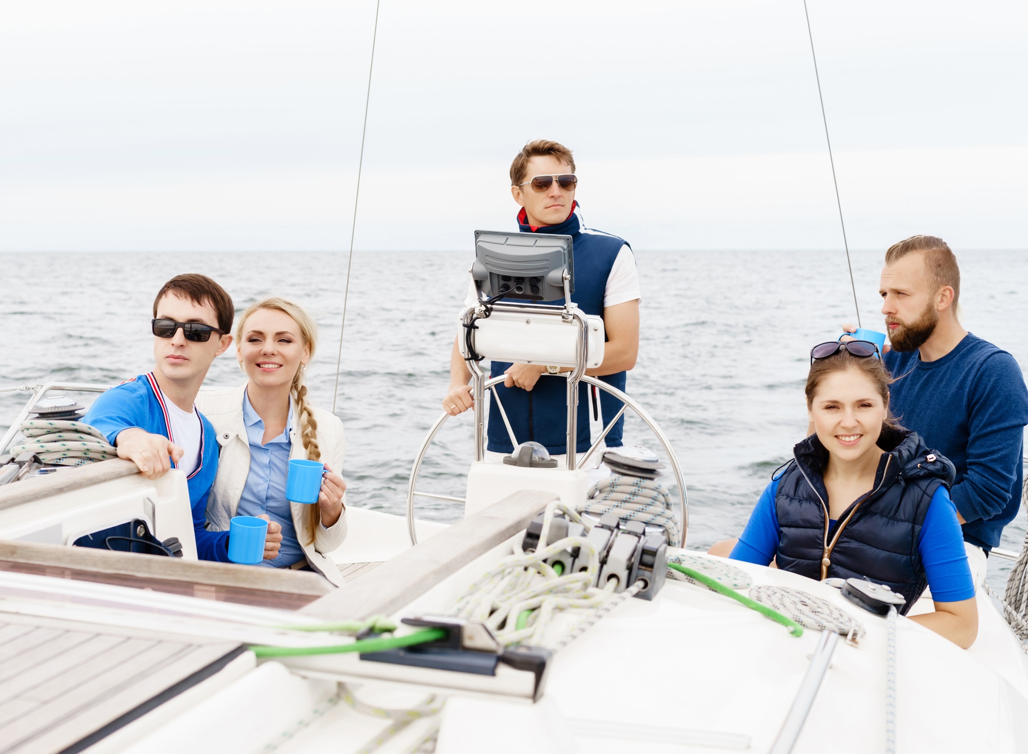 betriebsausflug-segeln-teambuilding-ablauf-moeglichkeiten-tipps